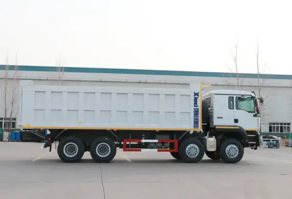 Sinotruk howo 8x4 dump truck