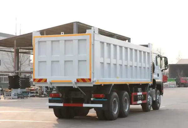 Sinotruk howo 8x4 dump truck