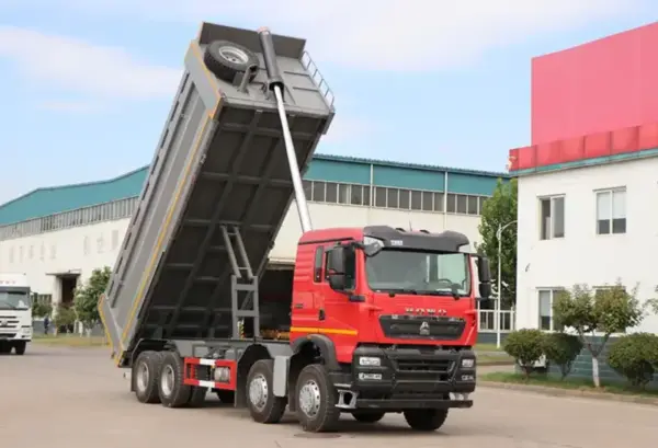 Sinotruk howo 8x4 tipper truck